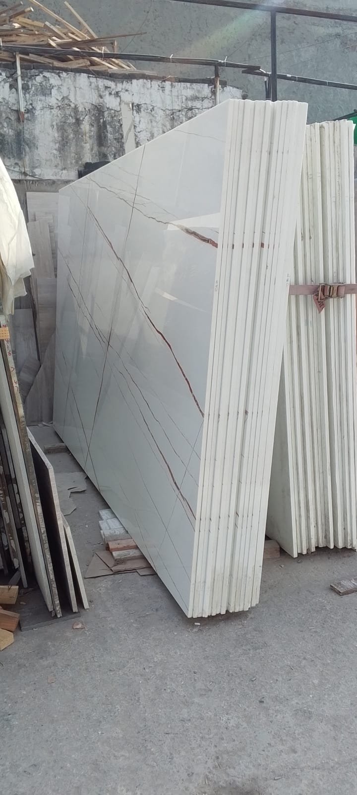 Bianco Sahara White Nano angle view