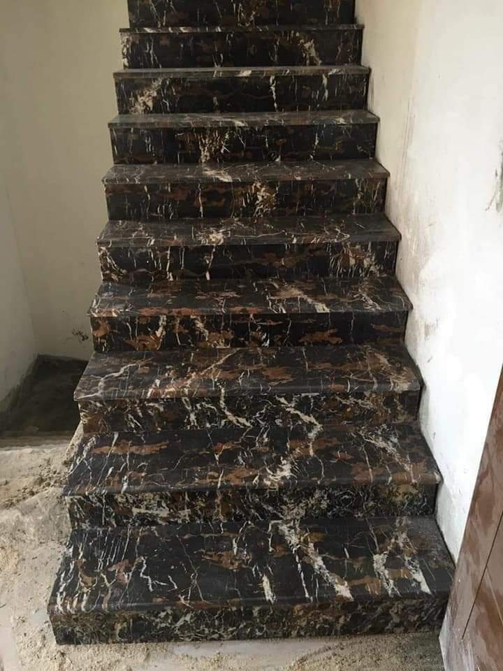 Black & Gold Marble texture close-up - Marble Fort